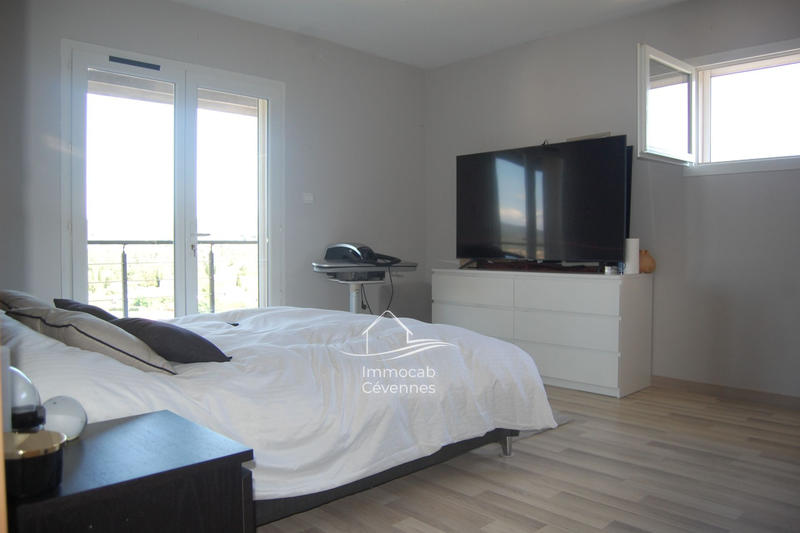 Villa - 290 m² - 9 pièces