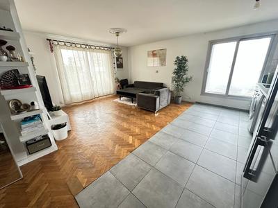 Appartement - 72 m² - 4 pièces
