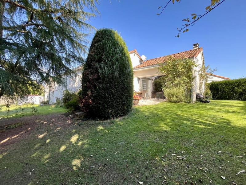 Maison - 151 m² - 6 pièces