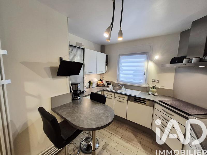 Maison - 95 m² - 5 pièces