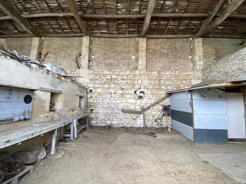 Maison - 654 m² - 11 pièces