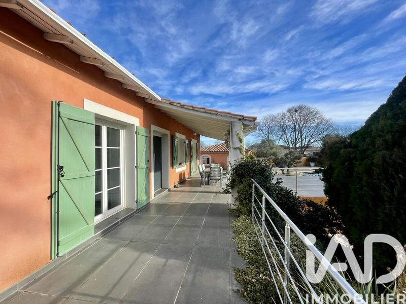 Maison - 185 m² - 5 pièces