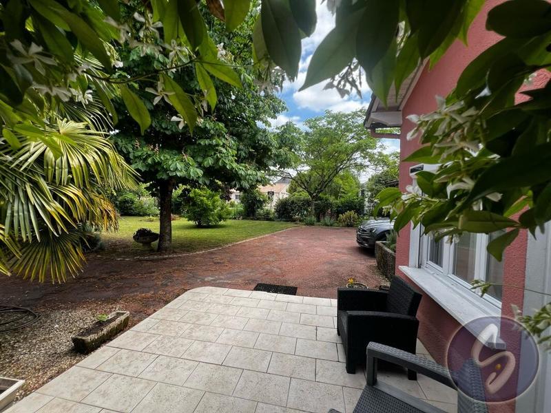 Maison - 162 m² - 7 pièces