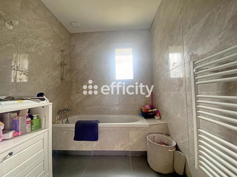 Pavillon - 105 m² - 4 pièces