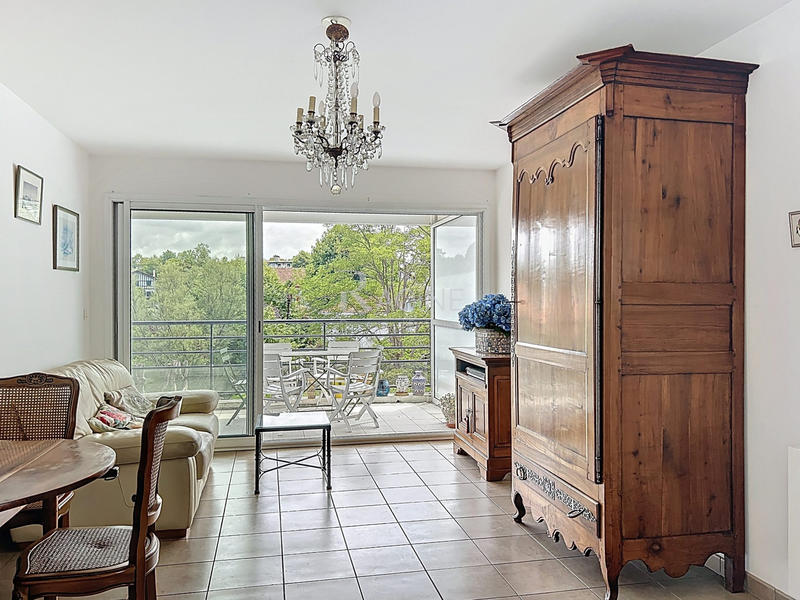 Appartement - 82 m² - 3 pièces