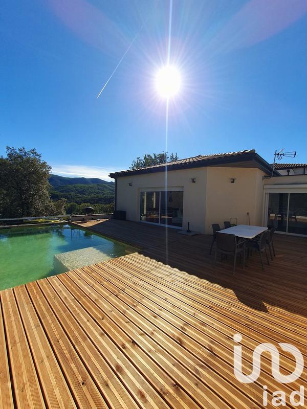 Maison - 231 m² - 10 pièces