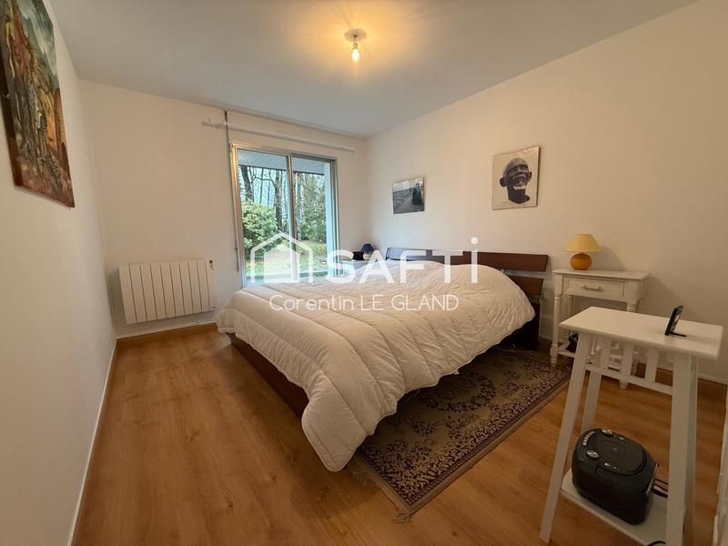 Maison - 230 m² - 8 pièces