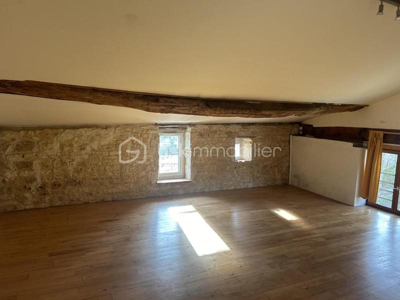 Maison en pierre - 177 m² - 6 pièces