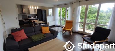 Chambre - 12 m² - 1 pièce