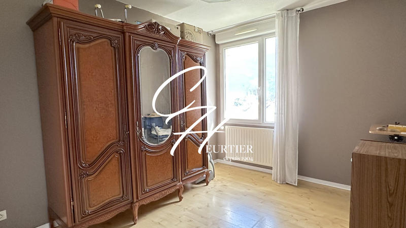 Appartement - 84 m² - 4 pièces