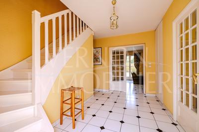 Maison - 143 m² - 4 pièces