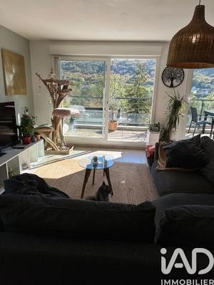 Appartement - 100 m² - 5 pièces