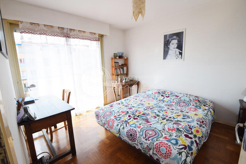 Appartement - 77 m² - 4 pièces