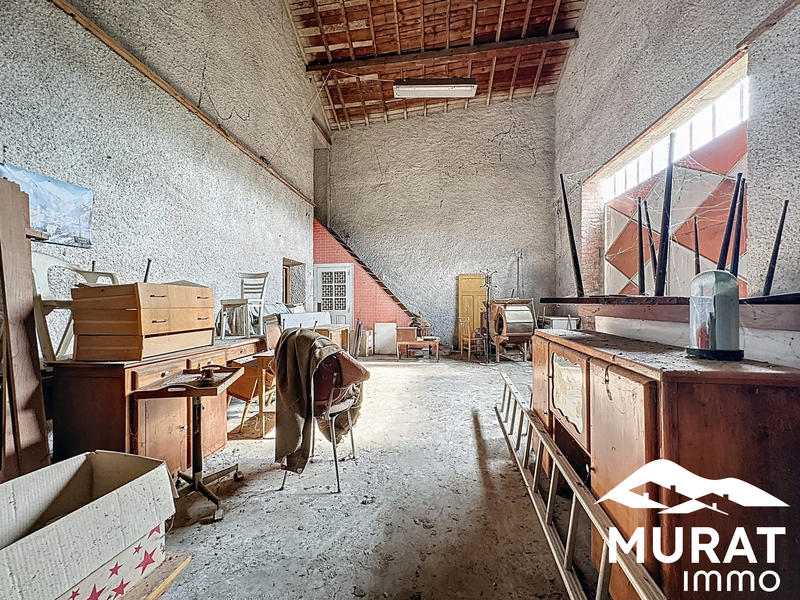 Immeuble - 151 m² - 7 pièces