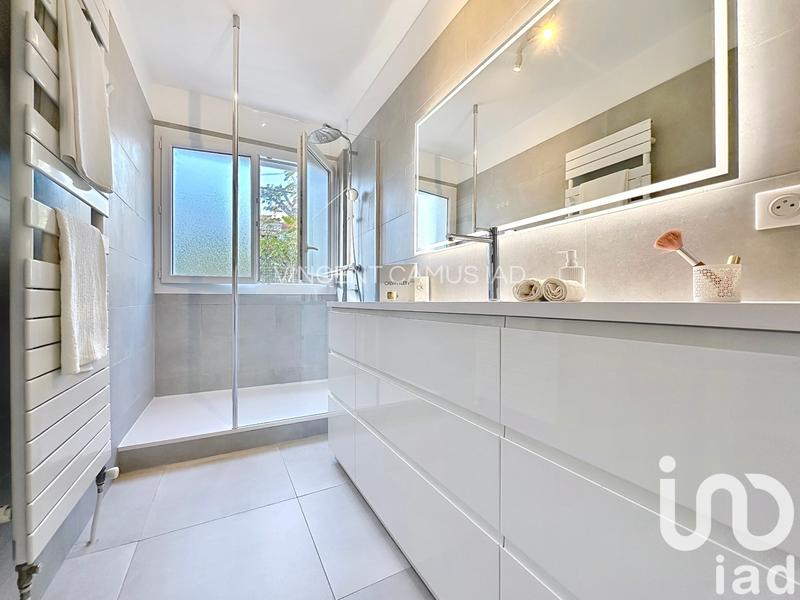 Appartement - 64 m² - 2 pièces