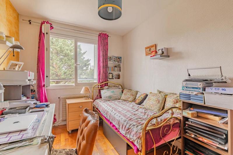 Maison - 250 m² - 7 pièces