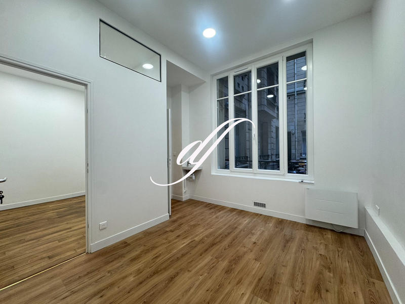 Local d'activités - 25 m²