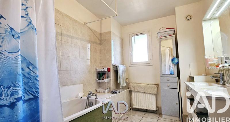 Maison - 167 m² - 9 pièces