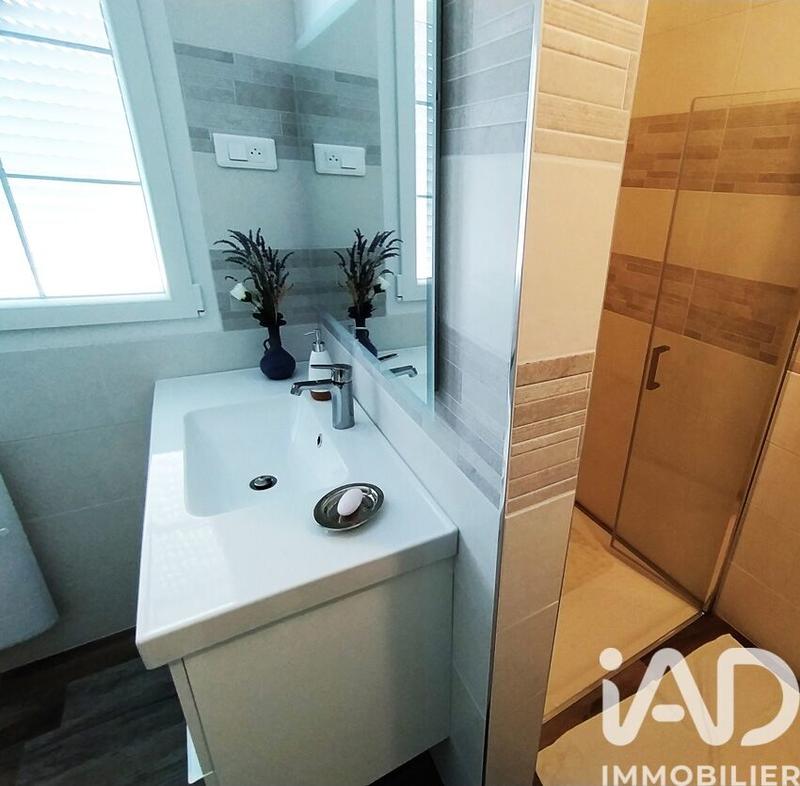 Maison - 180 m² - 7 pièces