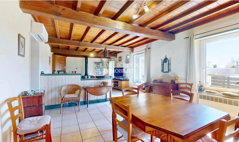 Maison - 143 m² - 6 pièces