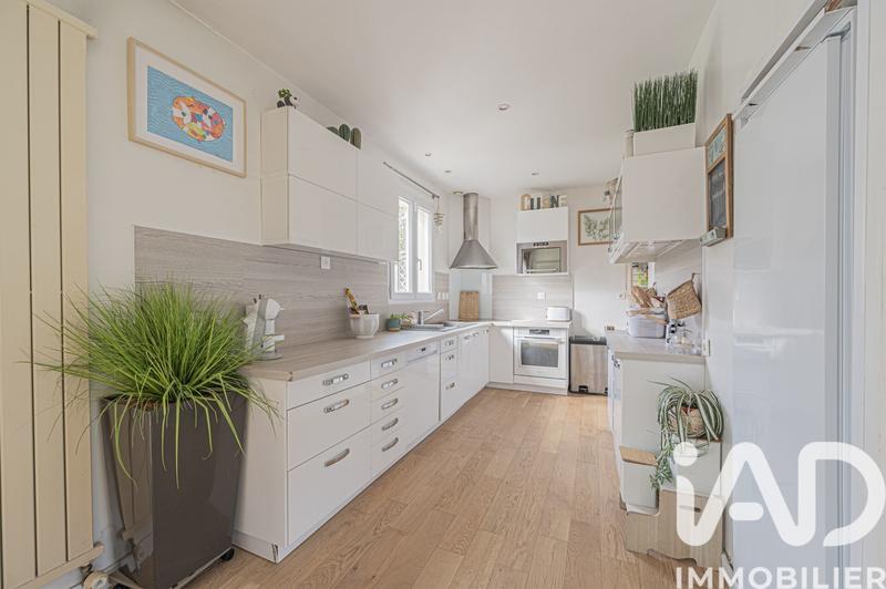 Maison - 174 m² - 7 pièces