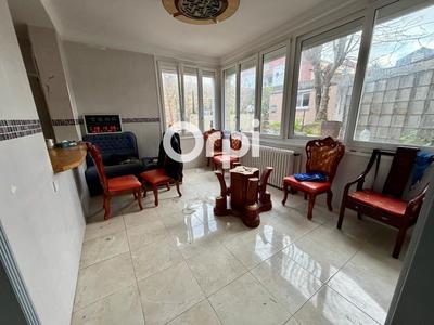 Maison - 177 m² - 5 pièces