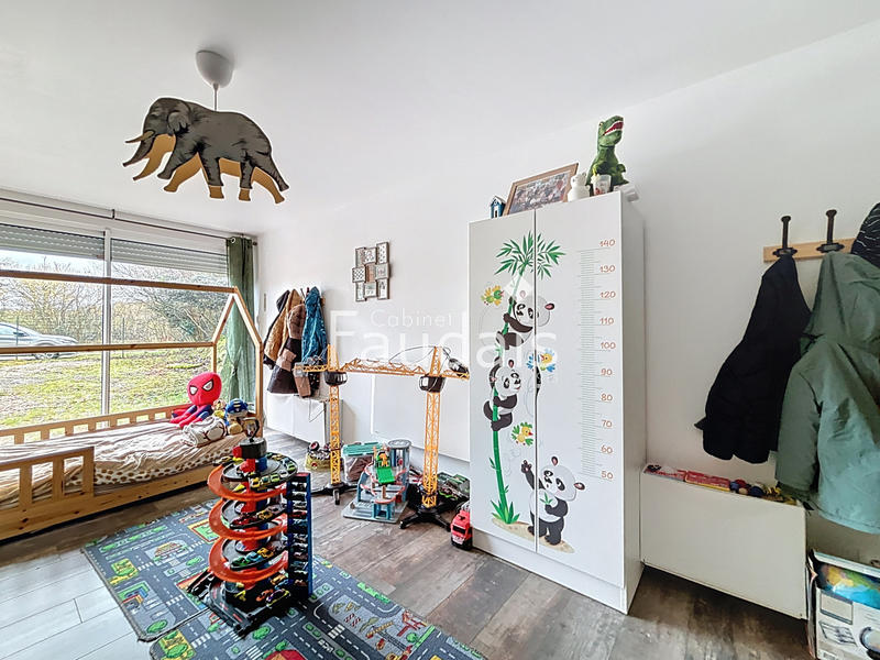 Maison - 217 m² - 10 pièces