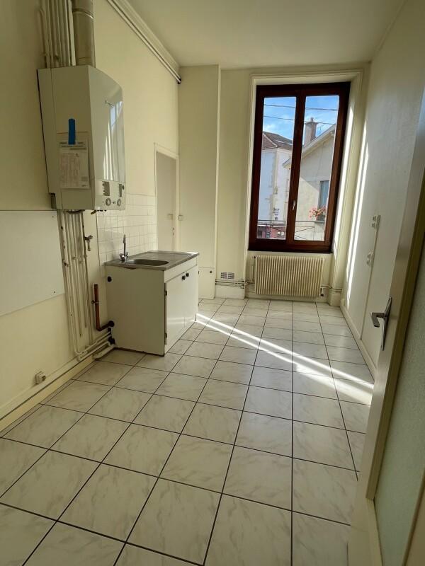 Appartement - 77 m² - 3 pièces