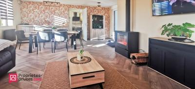 Maison - 93 m² - 5 pièces