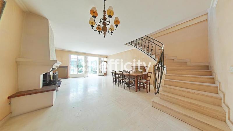 Maison - 123 m² - 4 pièces