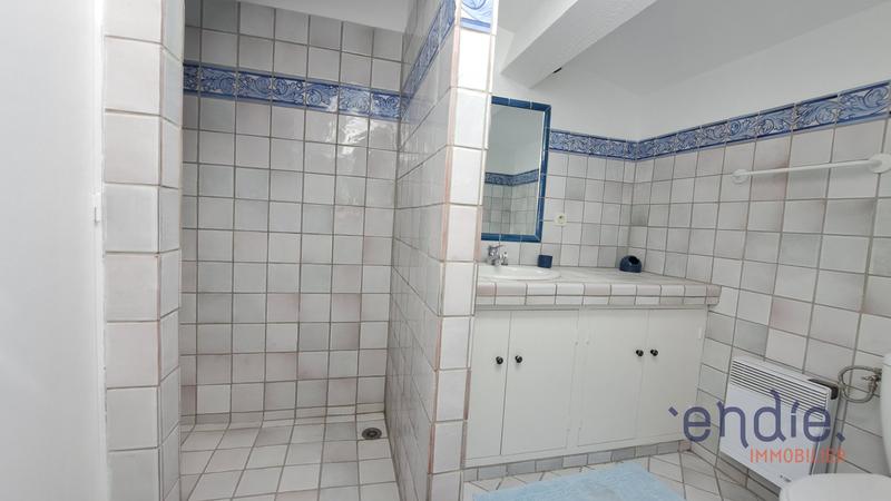 Maison - 198 m² - 8 pièces