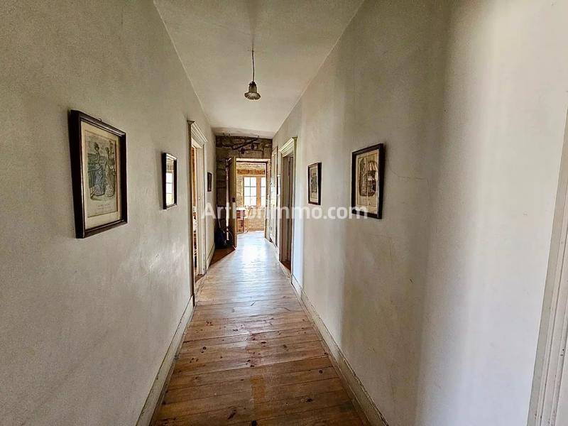 Maison - 273 m² - 11 pièces