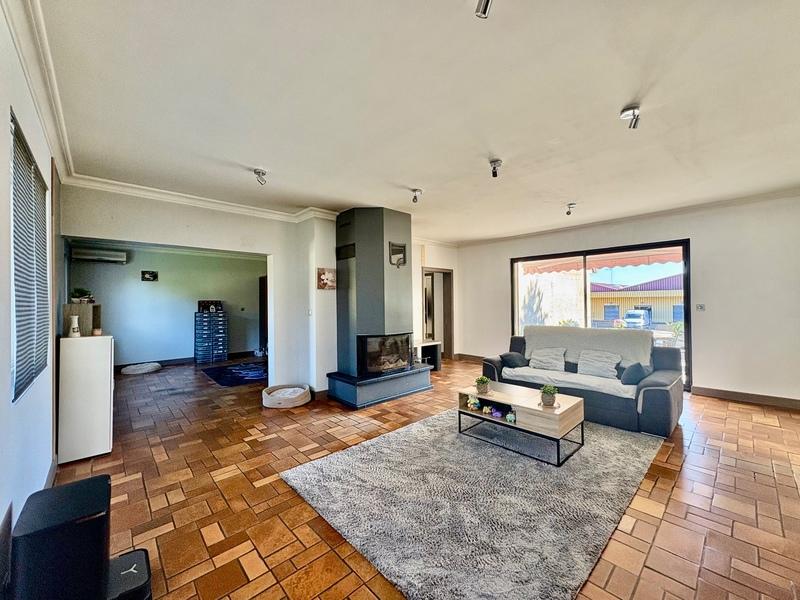 Maison - 358 m² - 11 pièces