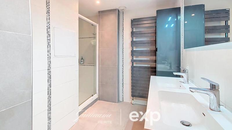 Maison de village - 192 m² - 7 pièces