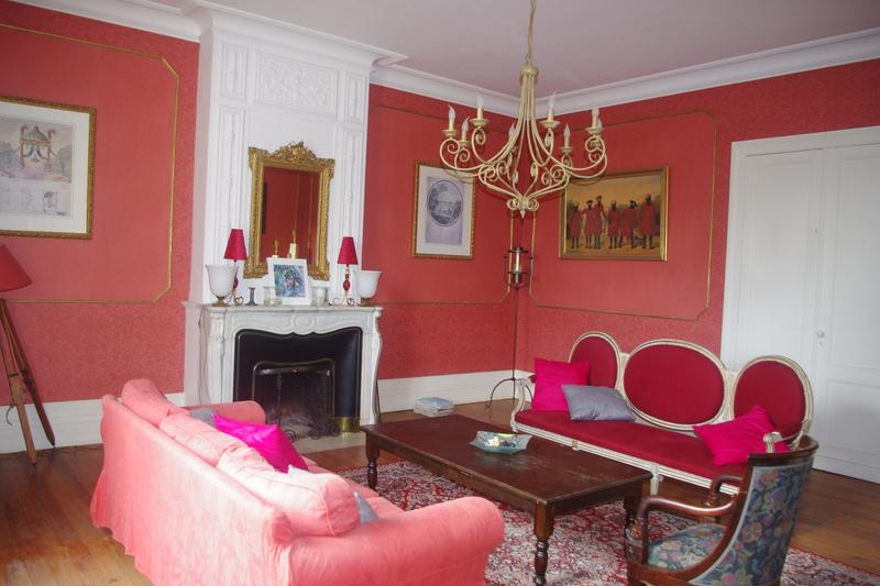 Maison traditionnelle - 720 m² - 19 pièces