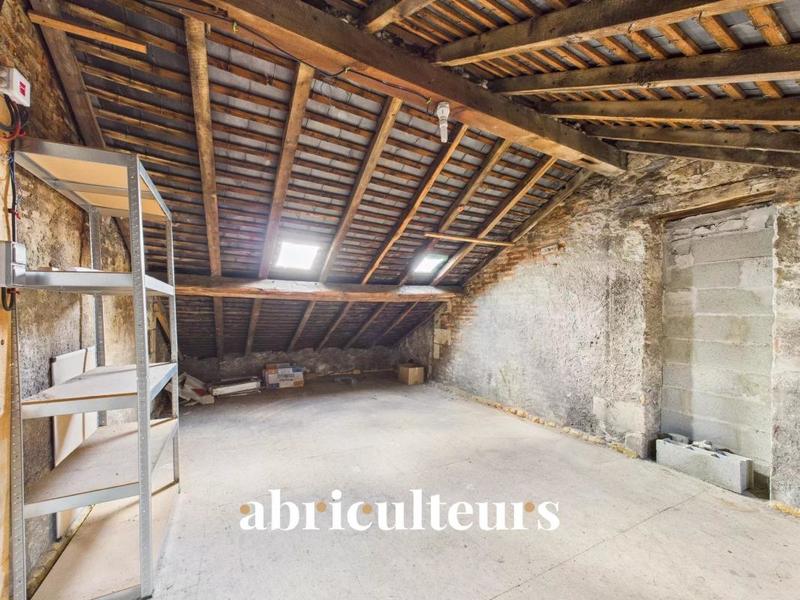 Appartement - 94 m² - 4 pièces