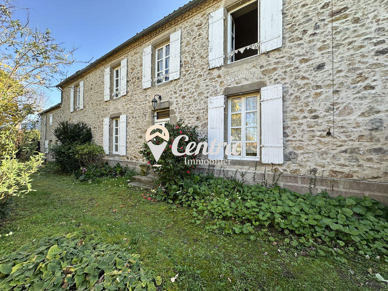 Maison ancienne - 230 m² - 8 pièces