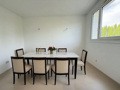 Appartement - 85 m² - 5 pièces