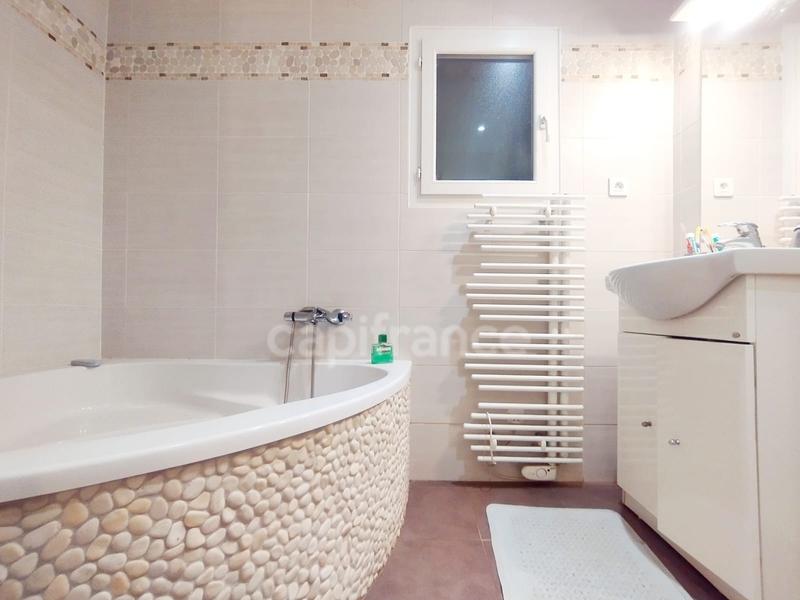 Maison - 156 m² - 7 pièces