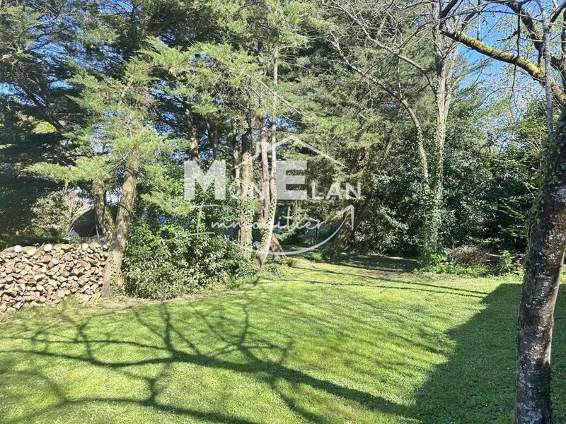 Propriété - 213 m² - 8 pièces