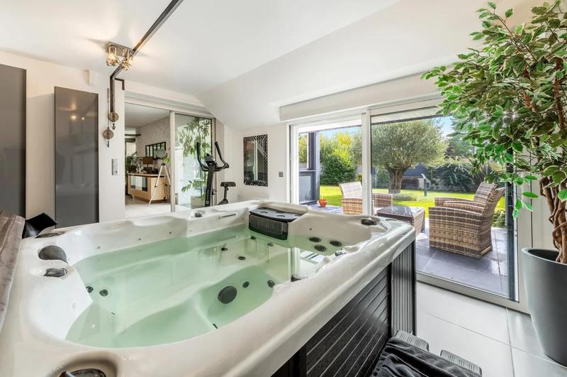 Maison - 186 m² - 7 pièces