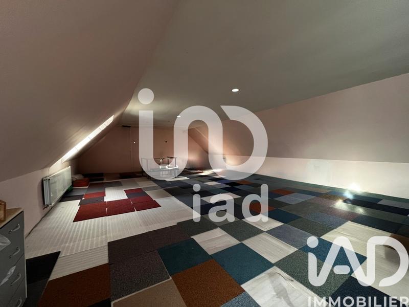 Maison - 215 m² - 7 pièces