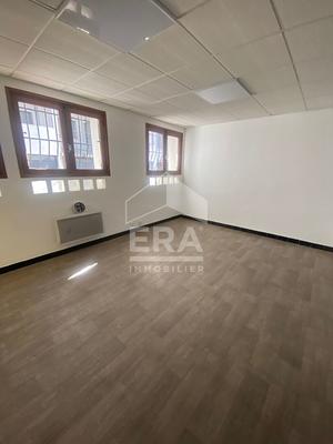 Local commercial - 114 m²
