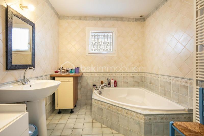 Maison - 125 m² - 5 pièces