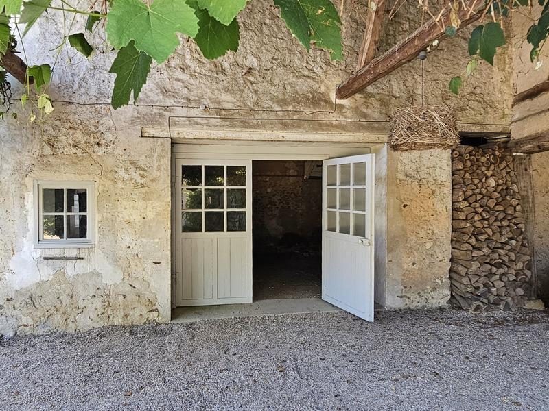 Maison - 453 m² - 7 pièces