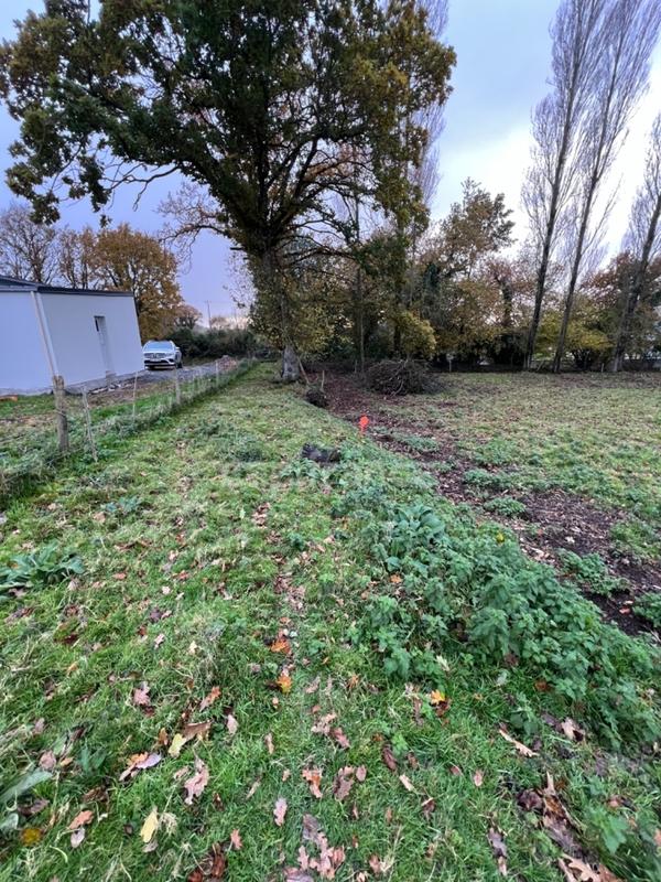 Terrain constructible - 997 m²