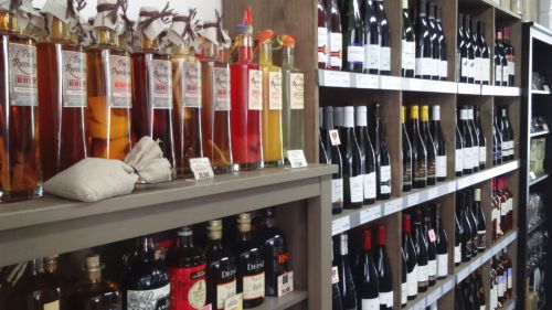 Cave  Vin &amp; Houblon