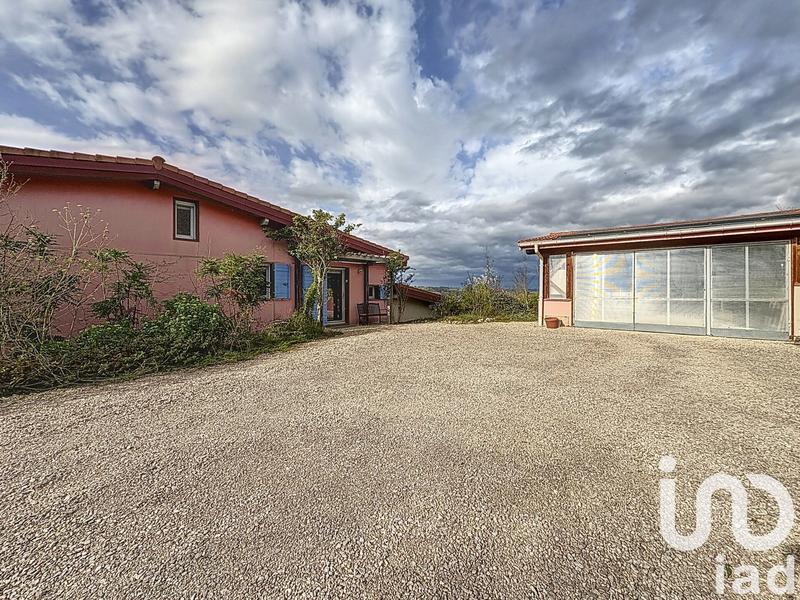 Maison - 190 m² - 6 pièces