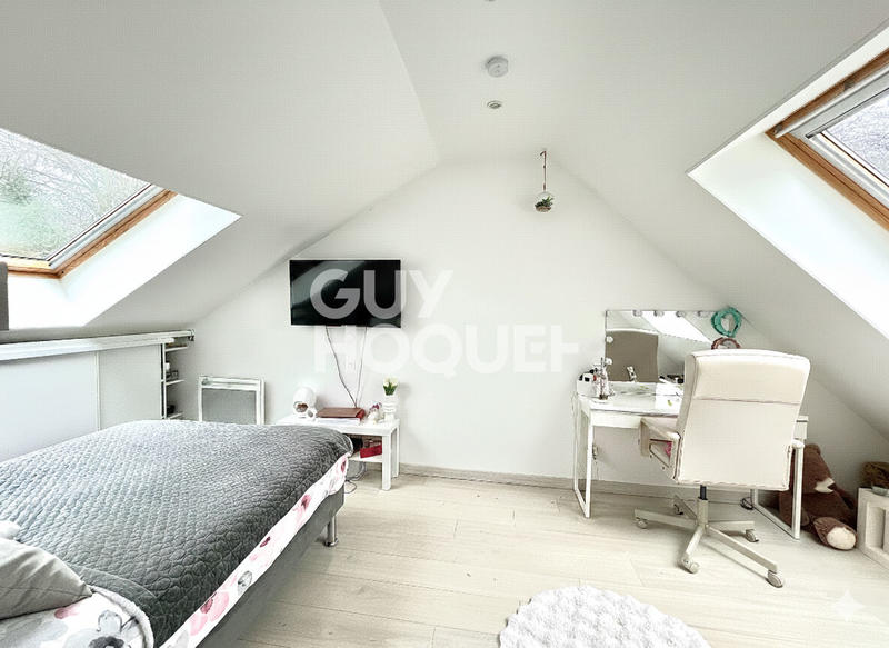 Maison - 180 m² - 7 pièces