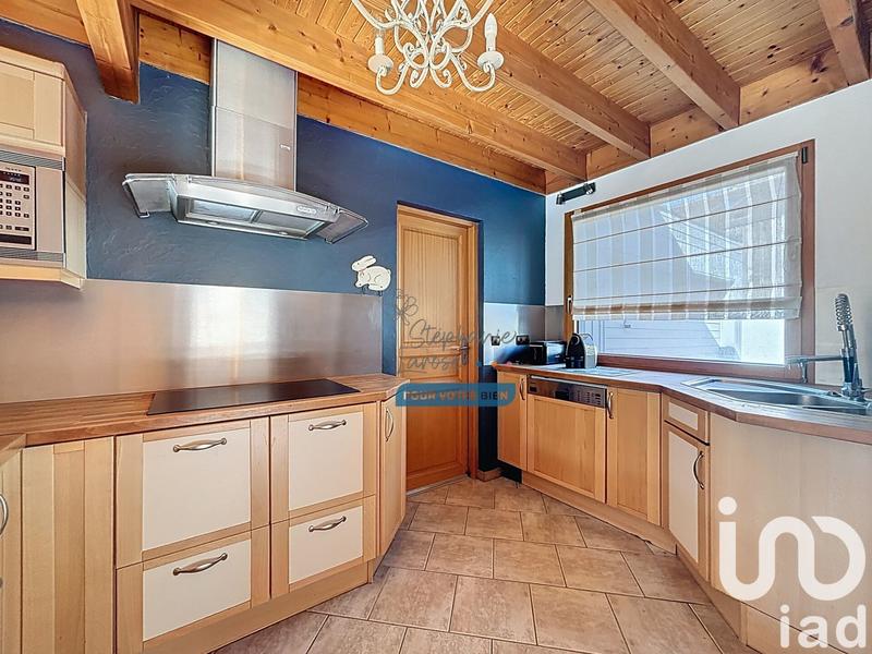 Maison de maîtres - 251 m² - 9 pièces